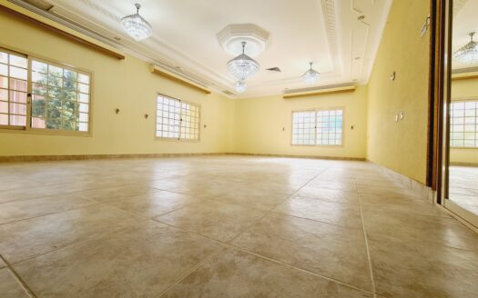 For rent 5 bedrooms floor in salwa for westerners