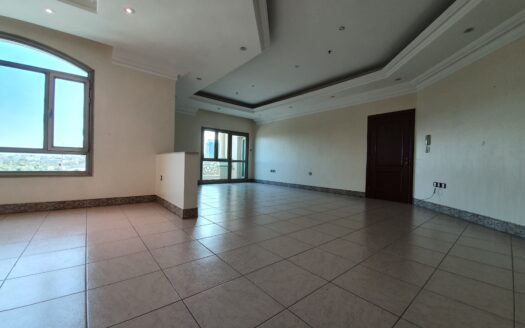 for rent spacious 3 bedrooms apartment in salmiya