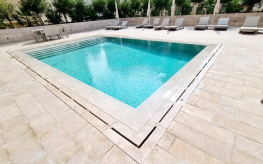For rent 3 bedrooms duplex with terrace