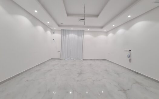 FOR RENT 5 bedrooms floor in Zahra kuwait